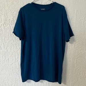 Apt. 9 men’s Tshirt size L